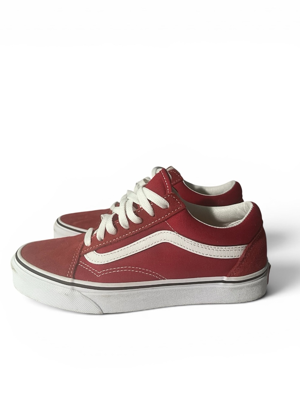 Vans Old Skool Red Suede Shoes Red/True White unisex women 7 men’s 5.5 Like New